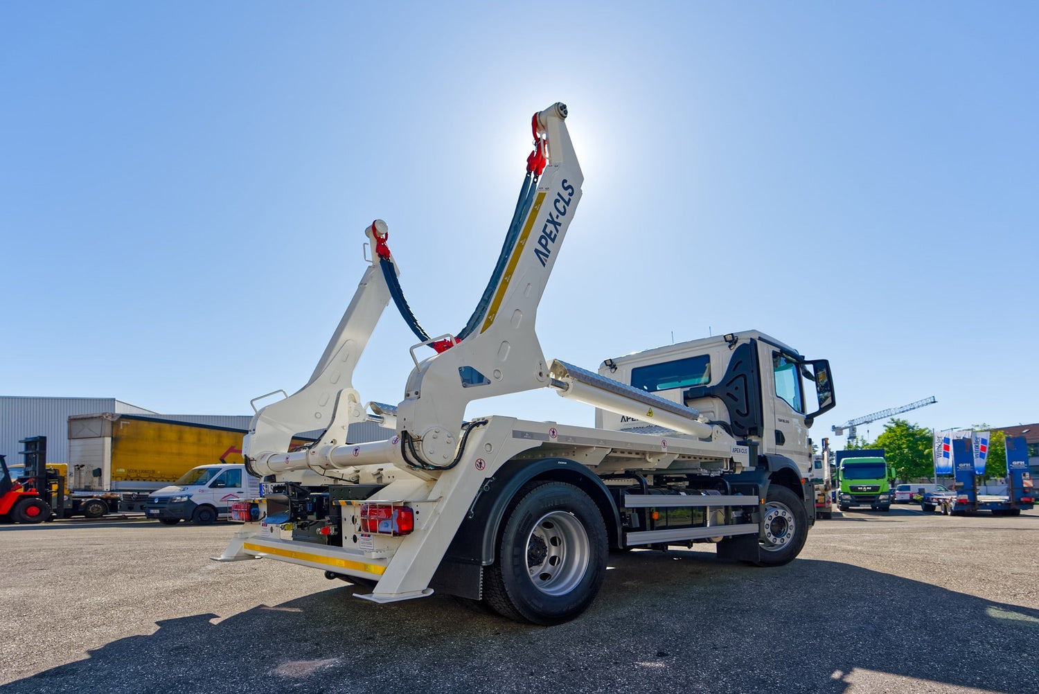 APEX CLS GmbH – Absetzkipper und Abrollkipper – APEX Container Lift ...